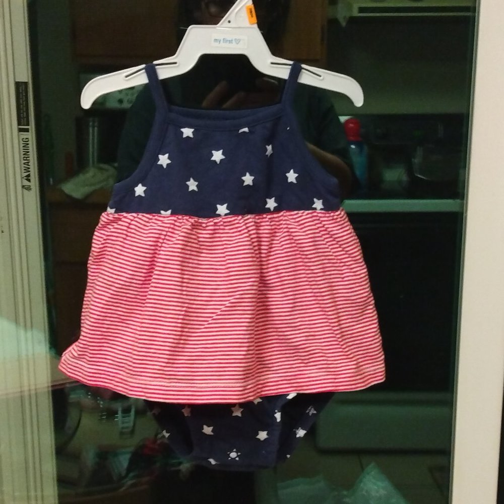 Carter's 9 months Romper
